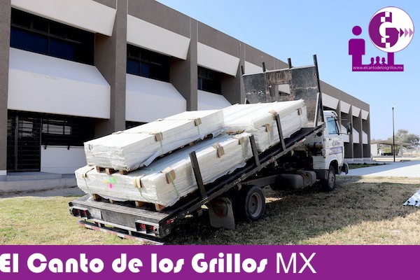 Recibe @UT_Corregidora equipamiento de espacios deportivos por parte de Indereq