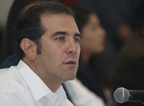 Mexicanos en el exterior podrían ser claves en 2018: @lorenzocordovav