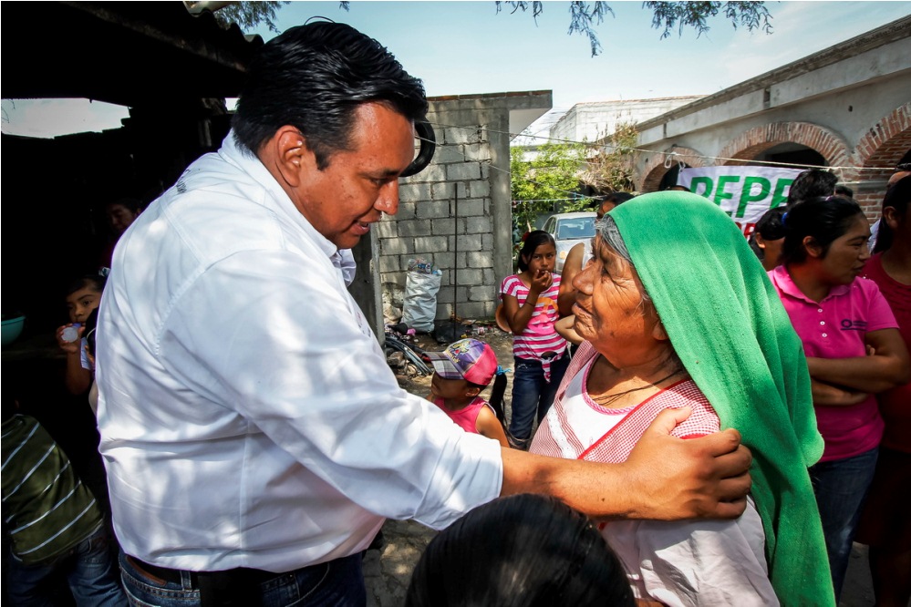 Sí vamos a trabajar junto contigo, dicen colonenses a Pepe Nemorio