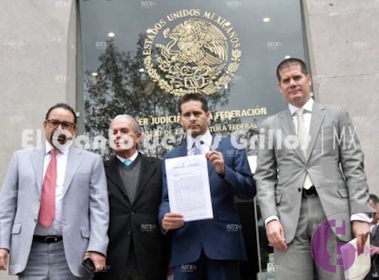 Rosario Robles se queda sin defensa por falta de dinero