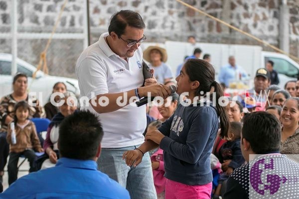 Seguir trabajando por San José Galindo, ofrece Memo Vega