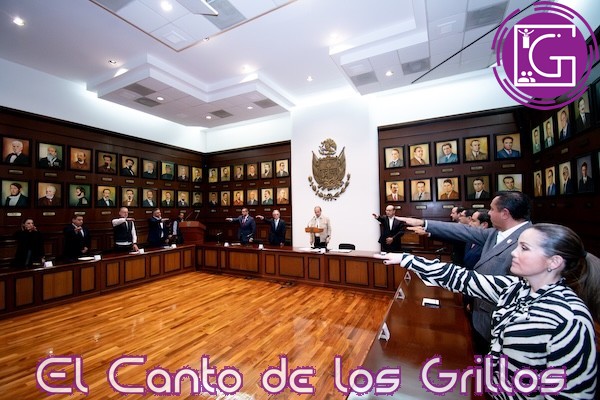 Toman protesta integrantes del Consejo Directivo del Instituto Registral y Catastral de #Querétaro