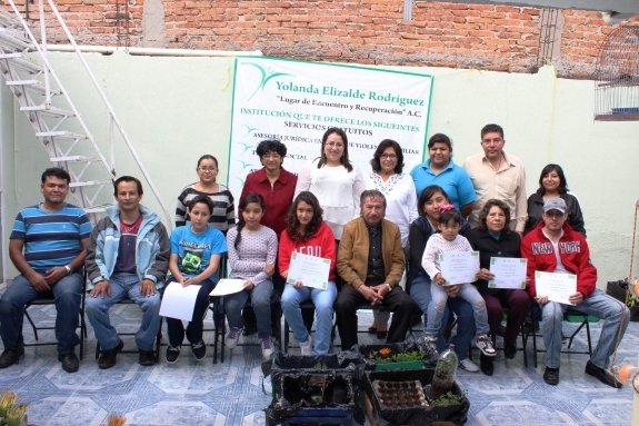 Concluye segundo taller de huertos de traspatio impulsado por Beatriz Marmolejo