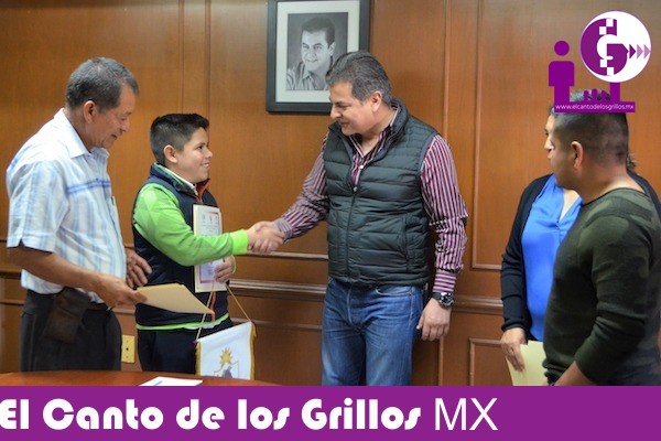 Abandera @TonoMejiaLira a niño ajedrecista que va a los Panamericanos