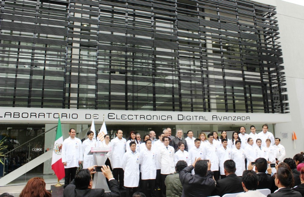 Inaugura Mancera laboratorio