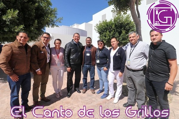 Reconoce Roberto Cabrera labor de médicos y felicita en su día