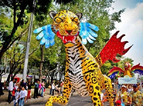 Inicia desfile de alebrijes monumentales en la #CDMX