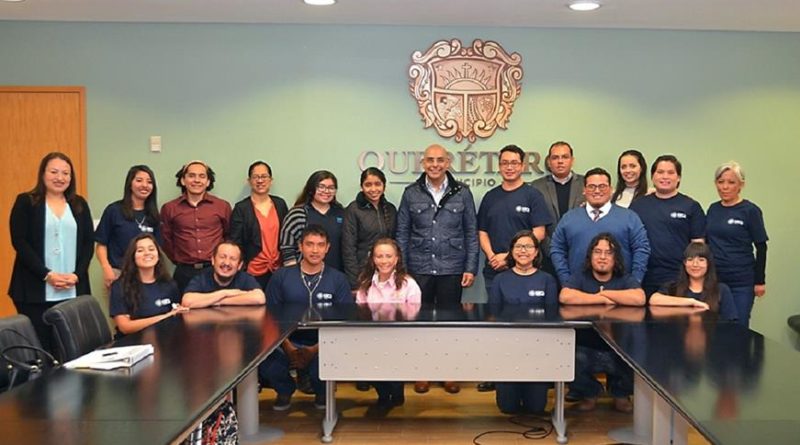 Reconoce @MarcosAguilar a jóvenes representantes en la Expociencias nacional