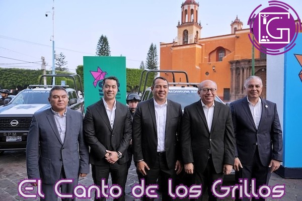 Asiste Felifer Macías a entrega de equipamiento de SSPM #SJR