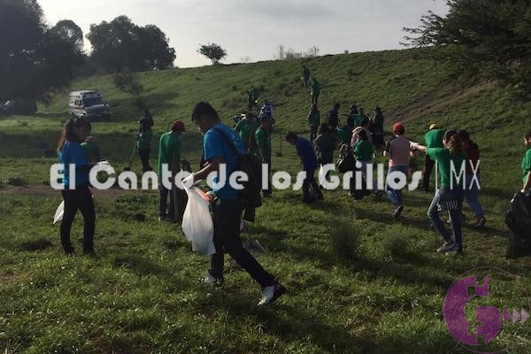 Realizan jornada de reforestación y limpieza en zona oriente de #SJR