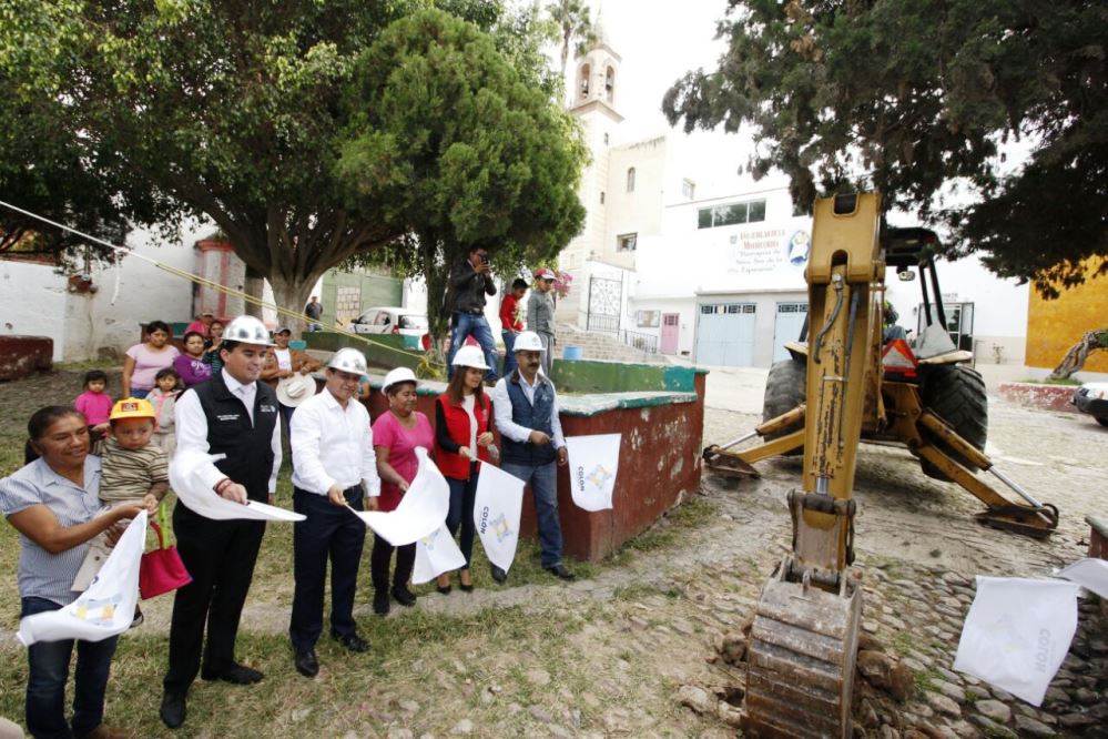 Rescatan espacios públicos en Colón