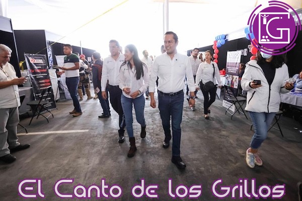 Inauguran Chepe Guerrero y Liliana San Martín Expo Empleo Corregidora 2025