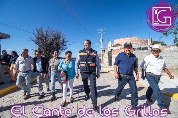 Rehabilita Roberto Cabrera calle Arroyo Seco en la comunidad de El Rosario